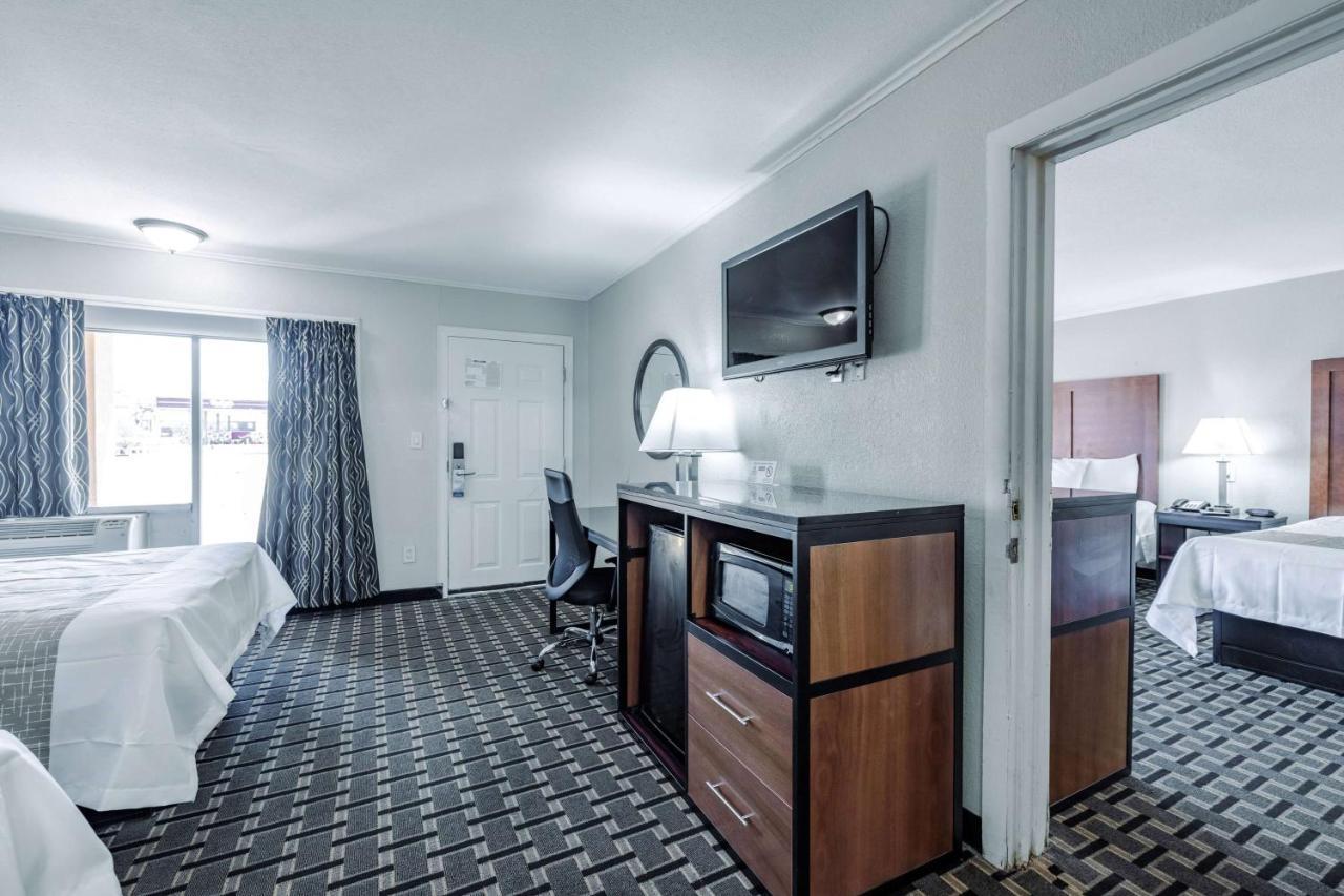 Travelodge By Wyndham Jackson I-40 Exit 82 Eksteriør billede